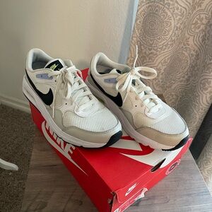 WMNS Nike Air Max SC size 8